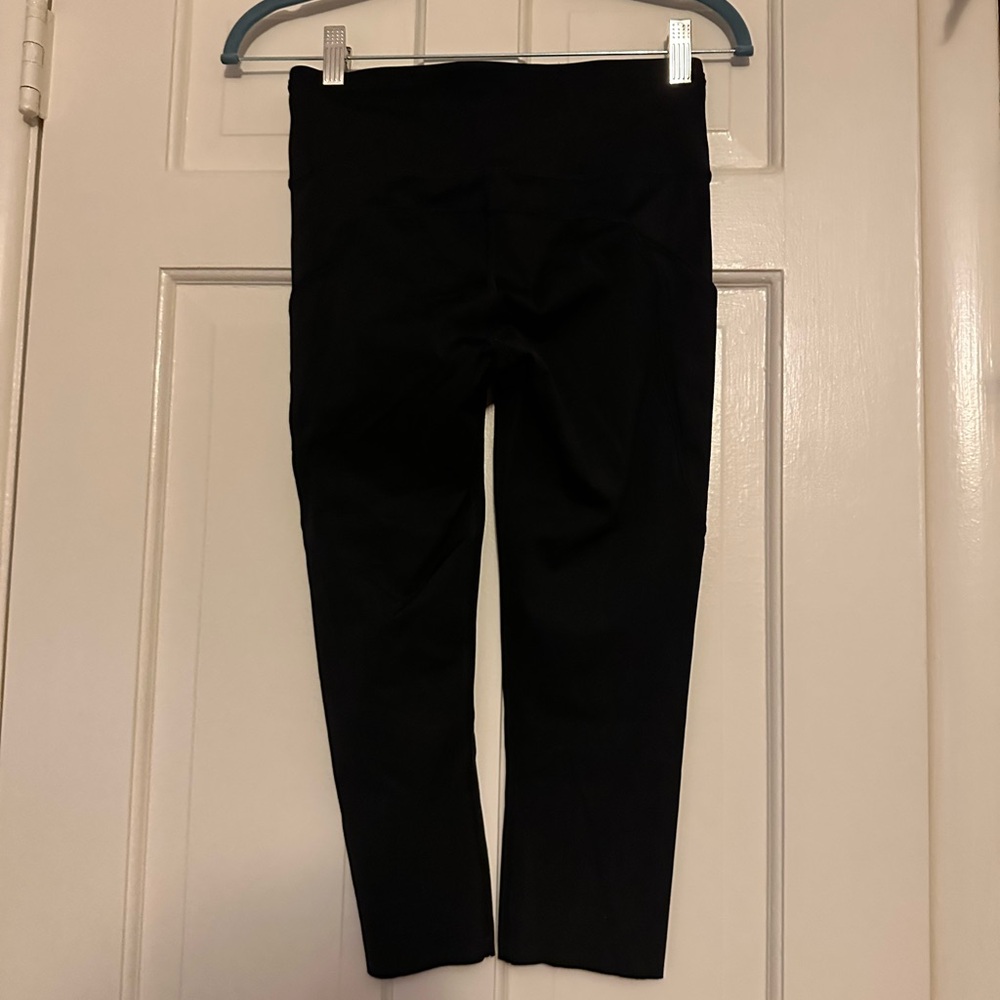 LULULEMON crop leggings